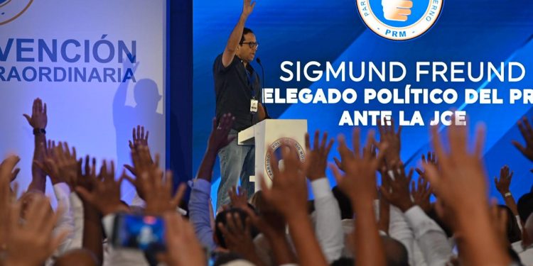 PRM aprueba varias resoluciones para modificar sus estatutos y abre proceso de reforma integral