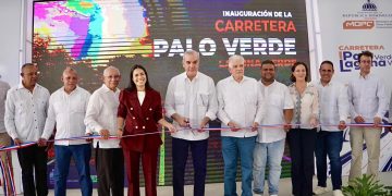 Presidente Abinader cumple una demanda histórica de la Línea Noroeste con la inauguración de nueva carretera Palo Verde–Laguna Verde, en Montecristi
