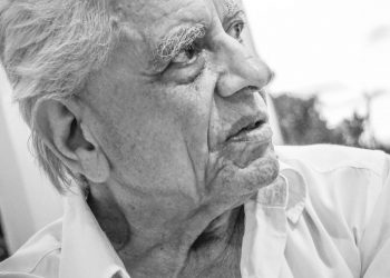 Ayuntamiento de Santiago declara tarde de duelo municipal por el fallecimiento del arquitecto Cuqui Batista