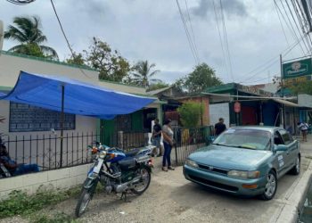 Joven es asesinado de una estocada por su pareja en Santiago