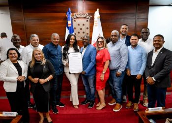 Ayuntamiento de Santiago declara a Zuleika Viera como “Hija Meritoria” del municipio