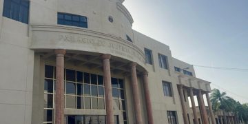 Dictan tres meses de prisión preventiva contra acusado de matar a adolescente en Santiago