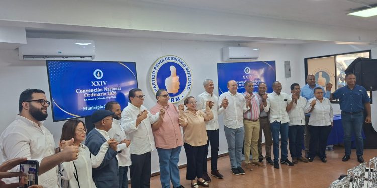 Reeligen al Ing. Andrés Cueto como presidente municipal del PRM en el municipio de Santiago