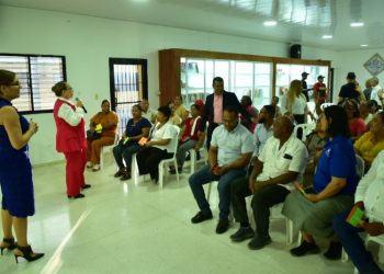 Gobernación de Santiago inicia programa de capacitación para prevenir la violencia intrafamiliar