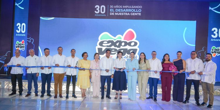 Expo Vega 2026 inaugura trigésima versión dedicada al Ministerio de Deportes y Recreación en una ceremonia encabezada por la vicepresidente de la República Raquel Peña