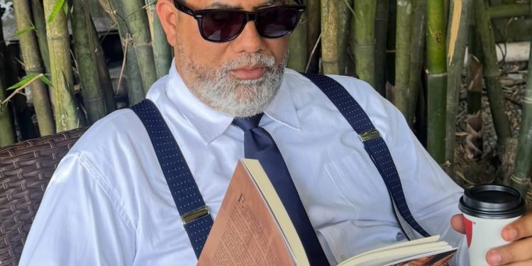 Licenciado Iván Tejada fortalece su liderazgo comunitario con jornada educativa en Pueblo Nuevo