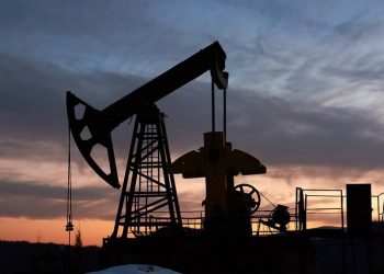 Suben los precios del petróleo por la guerra en Medio Oriente