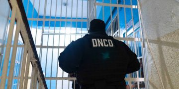 Capturan a dos fugitivos dominicanos reclamados por EE. UU. por homicidio y agresión sexual