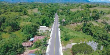 En el Cibao, Abinader inaugura el 9-1-1, carreteras y un centro UASD