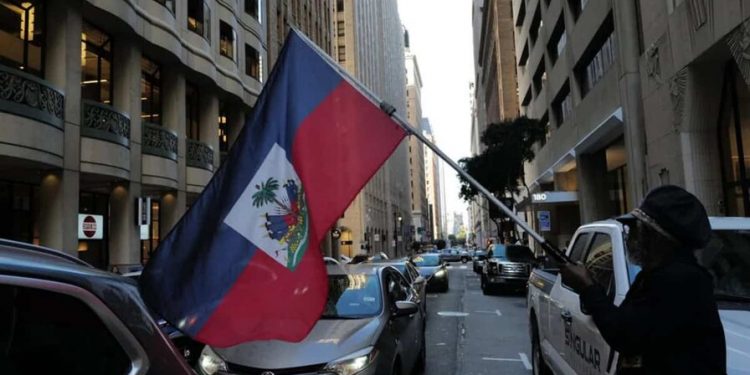 Haitianos pierden su protección en EE. UU. mientras el Gobierno alista su deportación masiva