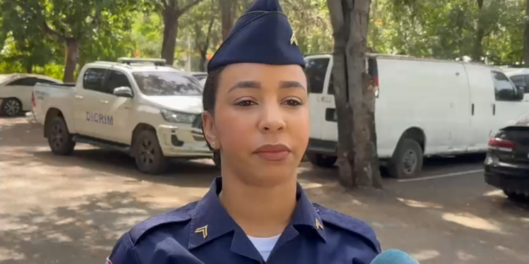 Policía persigue a presunto homicida que mató a un hombre por RD$50 durante juego de dados en Santiago