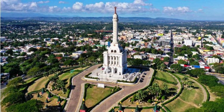Actos por Día Restauración se concentran hoy en Santiago