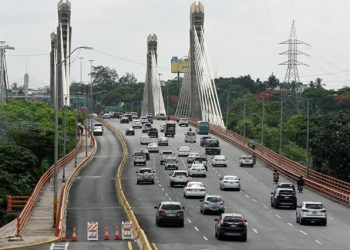 Hombre se quita la vida al lanzarse del puente Juan Bosch