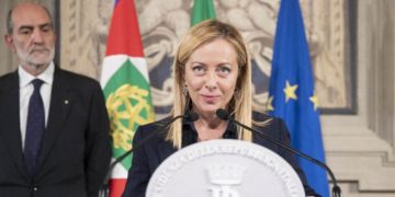 Italia mantendrá la suspensión del Schengen con España y dice que no acepta ultimátums