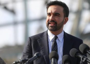 Juez bloquea impuesto de alcalde Mamdani a segundas viviendas de lujo en Nueva York