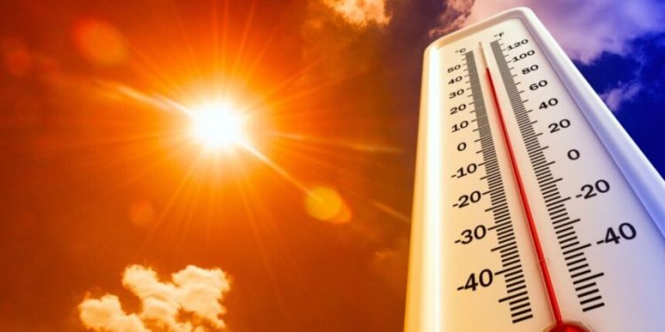 Indomet pronostica ambiente caluroso y pocas lluvias este lunes en gran parte del país