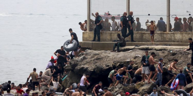 Ceuta alerta que la situación de los menores migrantes es "insostenible"
