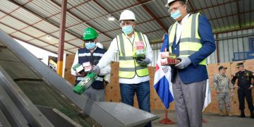 Aduanas destruye más de 8.2 millones de cigarrillos incautados en frontera, puertos y aeropuertos