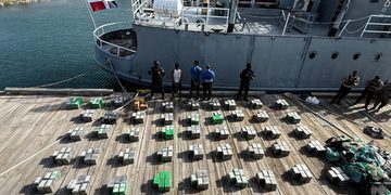 DNCD incauta 1.3 toneladas de cocaína y arresta a tres hombres en las costas de Peravia