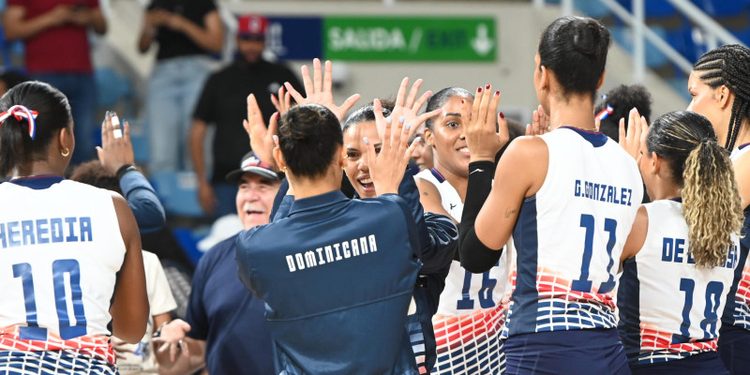 Las Reinas del Caribe debutan triunfantes en el Norceca de Voleibol