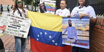 Familias exigen disculpas de Venezuela por deportados que murieron en terremotos tras llegar de EEUU