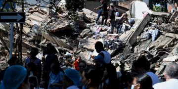 Aumenta a 169 la cifra de fallecidos tras terremoto en Colombia; más de 600 personas están heridas