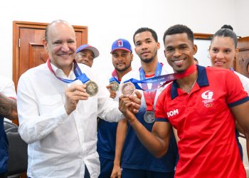 Alcalde Ulises Rodríguez entregará incentivos a los medallistas de Santiago