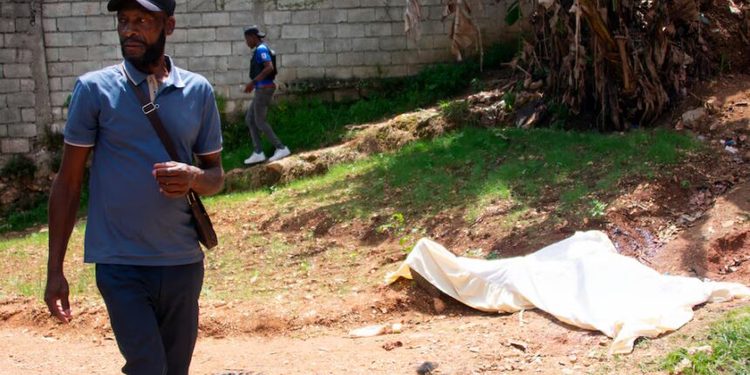 Bandas en Haití amenazan con matar a decenas de rehenes tras masacre