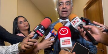 Joel Santos atribuye apagones a sobrecargas en transformadores