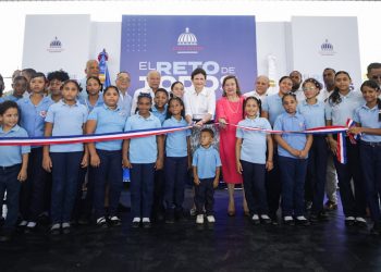 Raquel Peña encabeza entrega de obras de salud y educación en tres provincias del Cibao