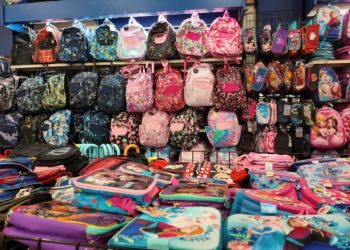 Comerciantes esperan repunte en ventas de útiles escolares durante este fin de semana