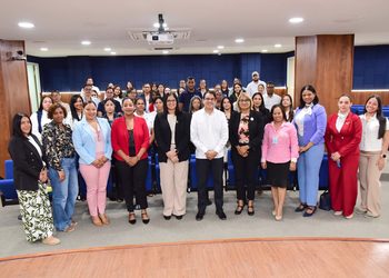 Ministerio de la Presidencia fortalece atención ciudadana en hospitales del SRS Cibao Norte mediante jornada sobre el Sistema 3-1-1