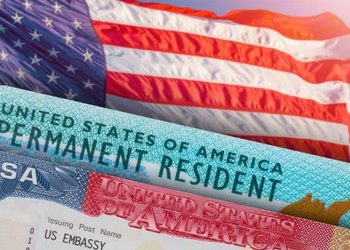 EE. UU. suspende citas para visas de residencia y ordena una "capacitación exhaustiva" del personal