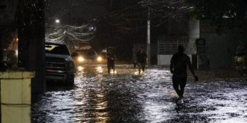 ONDA TROPICAL INCREMENTARÁ LAS LLUVIAS ESTA NOCHE