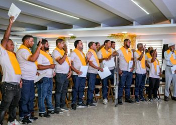 Alcaldía de Santiago e INFOTEP gradúan a 24 cocheros del proyecto “Coches de Santiago Patrimonio Vivo”