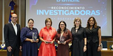 Destacan IA aplicada a la investigación en salud durante jornada científica en Santiago