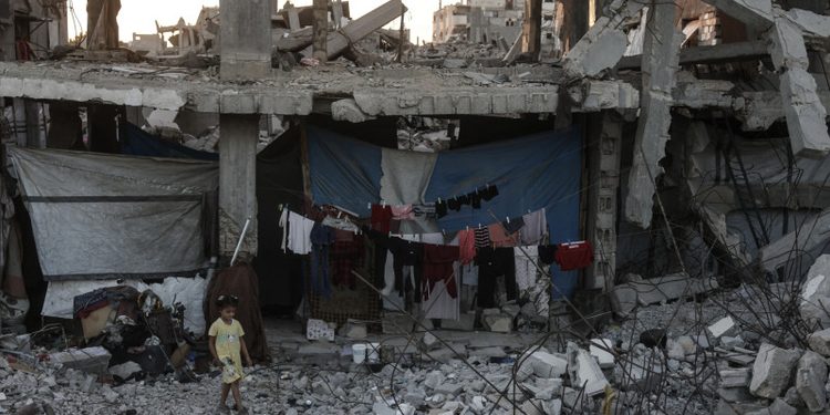 Israel mata a tres gazatíes, entre ellos a niña de 10 años, en varios ataques contra Gaza
