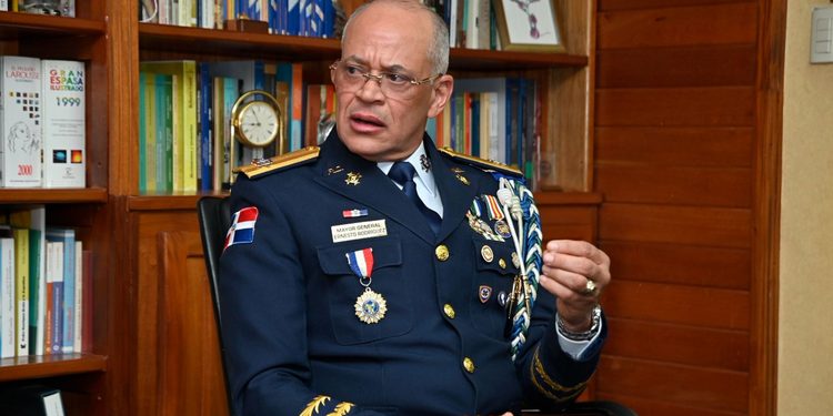 Director de la PN asegura “nosotros somos la institución que más sanciona a sus empleados por una acción irregular”