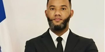 Renuncia como fiscal Aurelio Valdez, acusado de recibir presunto soborno de 10 mil dólares