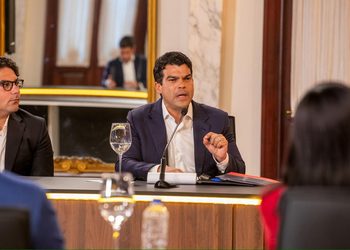 Wellington Arnaud llama a racionalizar el agua ante sequía que afecta al país