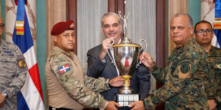 Presidente Abinader recibe y felicita en el Palacio Nacional a campeones dominicanos de Fuerza Comando Paraguay 2026; asegura que el país “pasó de la retaguardia a la vanguardia”