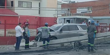 Varias personas resultan heridas tras accidente en la avenida Estrellá Sadhalá de Santiago