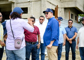 Alcalde Ulises Rodríguez supervisa construcción de Estación Central de Bomberos en El Dorado