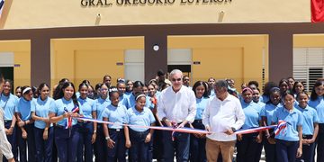 Presidente Abinader entrega nuevas escuelas y un liceo en Puerto Plata en beneficio de más de 3,200 estudiantes