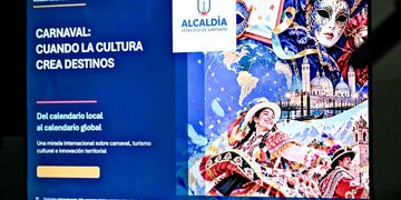 Alcaldía de Santiago promueve una visión del Carnaval como patrimonio vivo, innovación y motor de turismo cultural