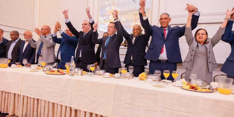 Luis Abinader: “En seis años hemos resuelto más problemas que la oposición en 20 años”