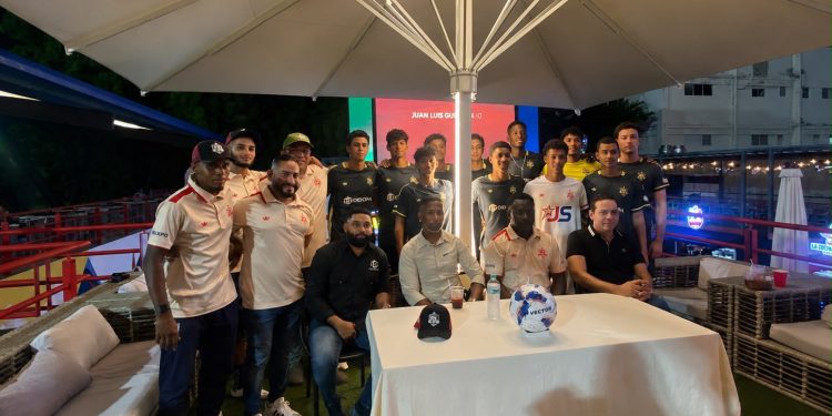 REAL DEPORTIVO PRESENTA OFICIALMENTE SU PROYECTO SUB-23 EN SANTIAGO