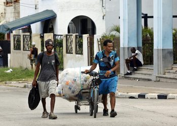 Cuba crea las bases para la entrada del mercado en su economía