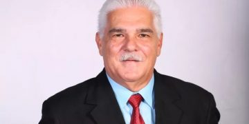 Alcaldía de Santiago lamenta fallecimiento del destacado cronista de arte Claudio Concepción