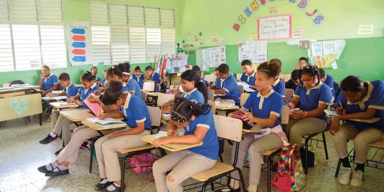 PISA destaca a RD entre los países que elevaron su rendimiento en Ciencias